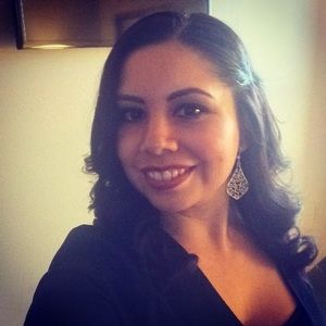 Meet your Posher, Elaina